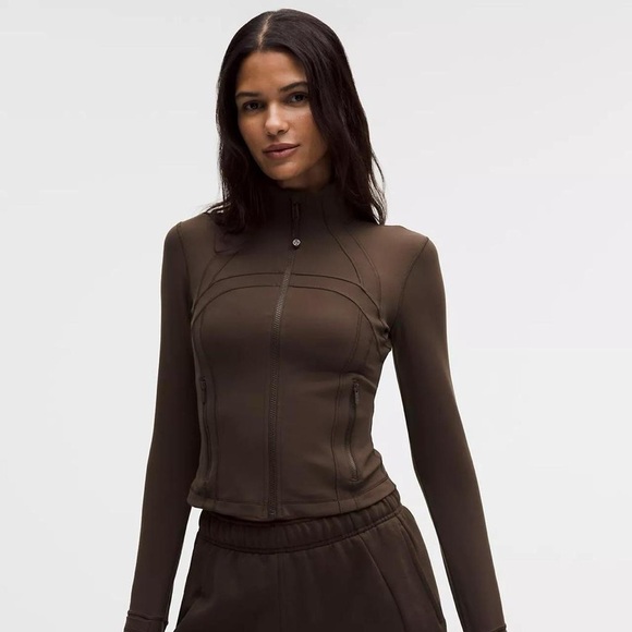 LULU Solid Short Set - Picture 7 of 8